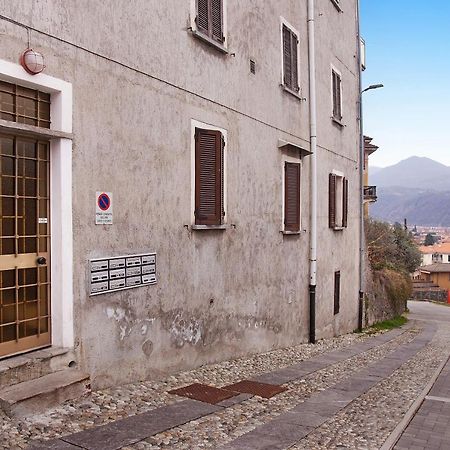 Апартаменты Efihouse Lago Maggiore Луино Экстерьер фото